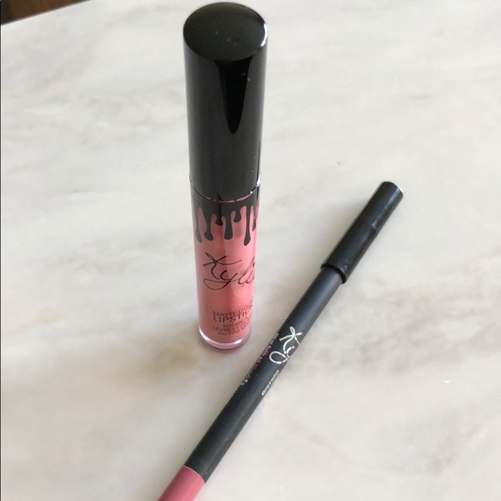 Kylie Jenner lip kit posie k
